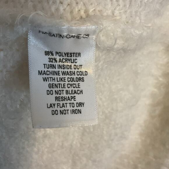 Holiday Traditions White Reindeer Themed Christmas Size L Pullover Sweater - Picture 9 of 9